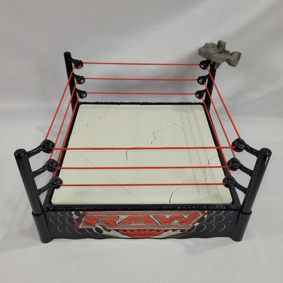 WWE Raw 2010 Wrestling Ring by Mattel - Picture 1 of 1